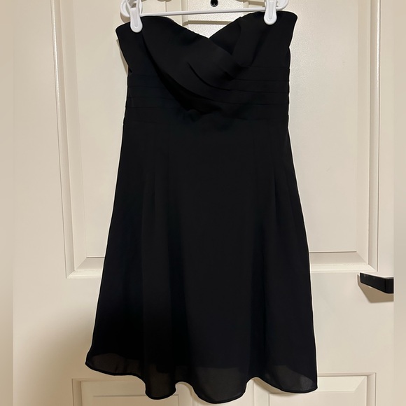 Express Black Silk Sweetheart Strapless Dress in Size 2 (Like New!) - Picture 3 of 10